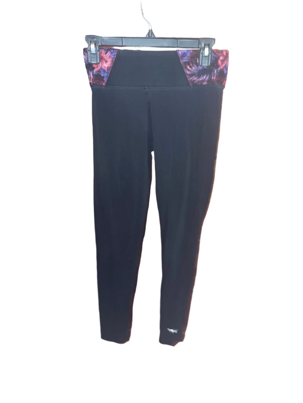 Victoria’s Secret PINK Floral Yoga Leggings *make offers*